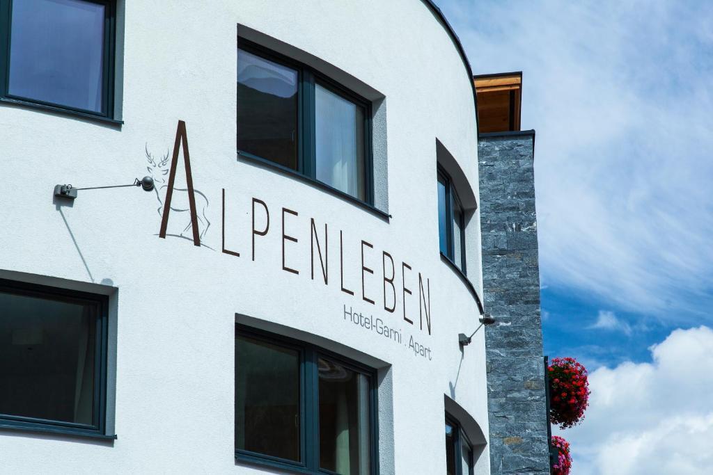 Alpenleben Aparthotel Sankt Anton am Arlberg Exterior photo